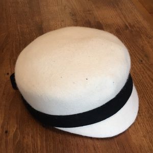 Kate Spade cream colored wool hat with black bow